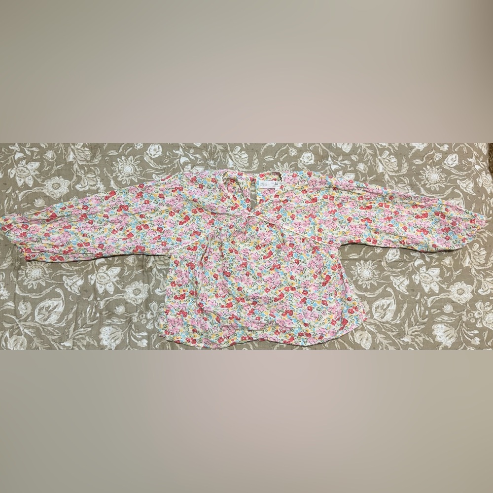Zara toddler girls floral shirt in size 3-4 years